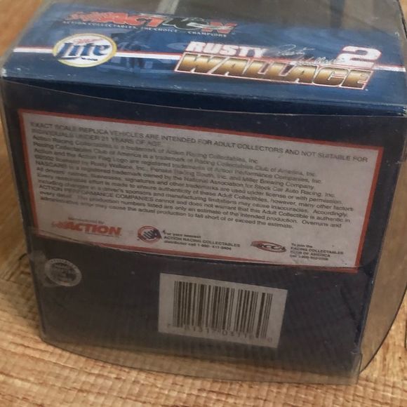 Miller Lite Limited edition rusty Wallace NASCAR car and bottle decor - Picture 5 of 7